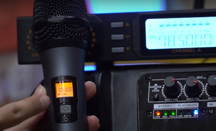 Cách Kết Nối Micro Không Dây Với Loa Bluetooth Đơn Giản Hiệu Quả