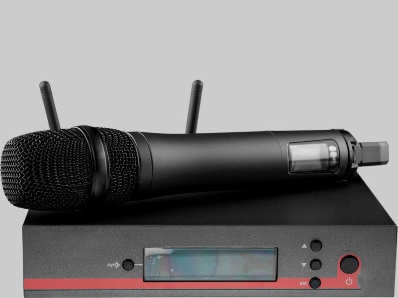 Cách Kết Nối Micro Không Dây Với Loa Bluetooth Đơn Giản Hiệu Quả