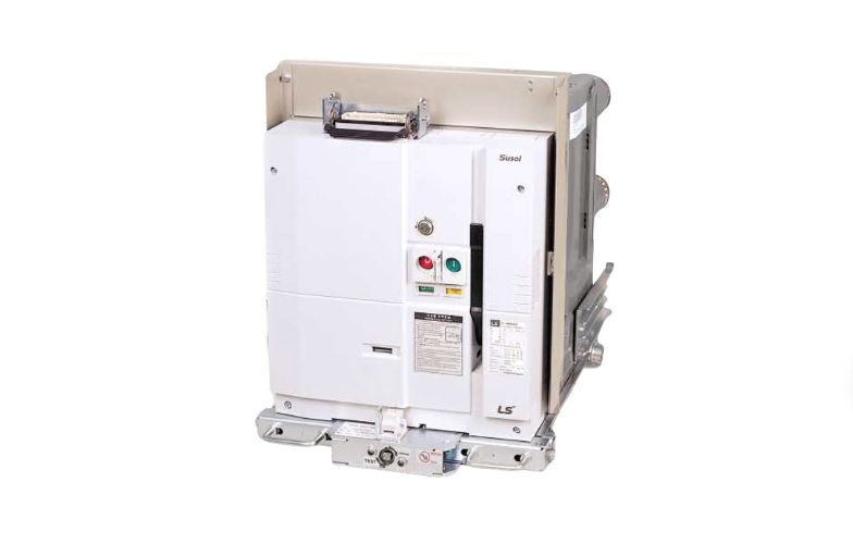 circuit breaker trung thế