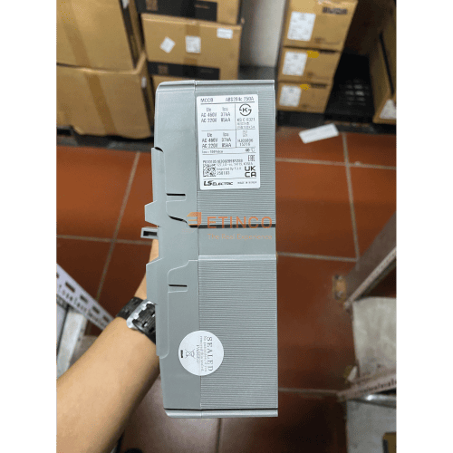 MCCB LS ABS204c 4P 250A 42kA