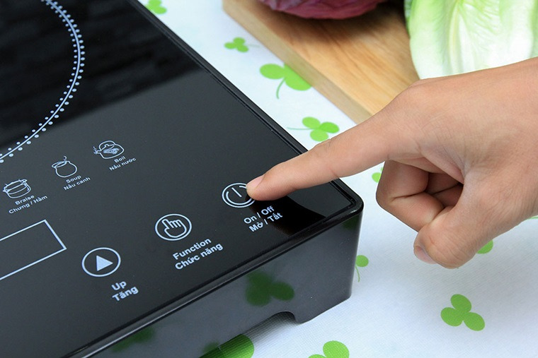 bep-tu-bi-nhay-aptomat-khac-phuc