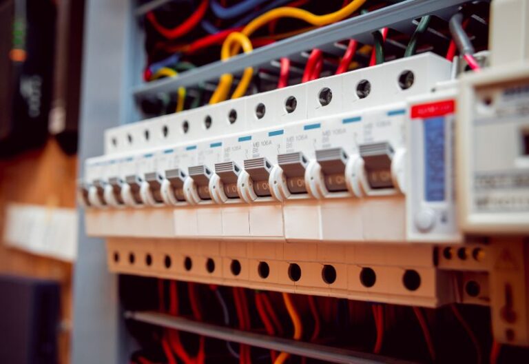 chon-cb-theo-tieu-chuan-iec