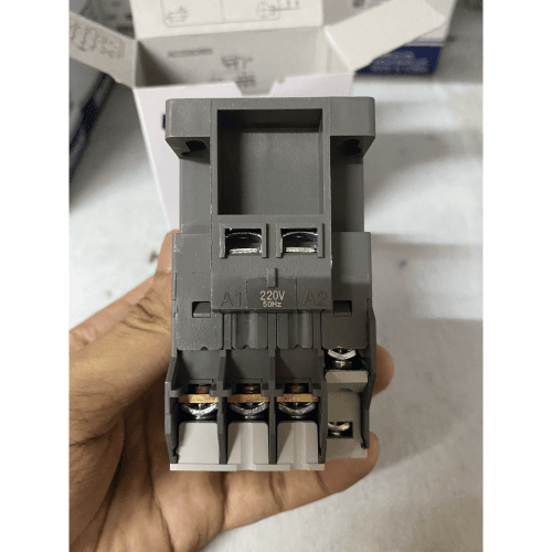 Contactor (Khởi động từ) LS MC-18b 220V 4.5kW 1NO1NC